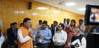 लोगों की भावना के अनुरूप हो निर्माण कार्य- मुख्यमंत्री