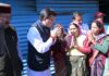 लोकपर्व इगास पर रुद्रप्रयाग के आपदा प्रभावित परिवारों के बीच पहुँचे मुख्यमंत्री धामी