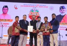 विवेक नौटियाल और जीतेंद्र तोमक्याल के गीतों पर खूब थिरके दूनवासी