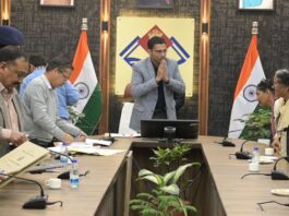 आप हमारे राज्य निर्मातागण; आपकी समस्याओं का निस्तारण करना शासन-प्रशासन का परम दायित्वः डीएम