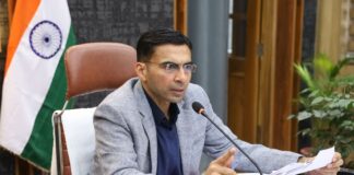 ब्रेकिंग न्यूज़ प्रशासन का बड़ा एक्शन सीएचसी रायपुर; एक ही व्यक्ति विशेष का जन औषधि केंद्र व बगल में ही मेडिकल स्टोर दोने के लाइसेंस निरस्त