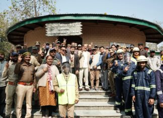सुबोध उनियाल ने कार्बेट टाइगर रिजर्व के धनगढ़ी गेट पर सौविनियर सेंटर का किया उद्घाटन, वनाग्नि सुरक्षा तैयारियों की समीक्षा