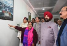 भराड़ीसैंण विधानसभा भवन में उत्तराखण्ड की संस्कृति एवं लोककला की फोटो गैलरी का अवलोकन