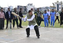 सीएम धामी के शॉट से गूंजा मैदान, उत्तरांचल प्रेस क्लब क्रिकेट टूर्नामेंट का भव्य आगाज़