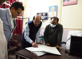 स्वास्थ्य सेवाओं पर मंत्री सुबोध उनियाल की पैनी नजर, नंदगांव सीएचसी में औचक जांच