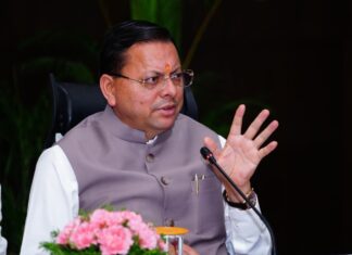 मुख्यमंत्री धामी ने शुक्रवार को सचिवालय में नैनीताल एवं ऊधमसिंहनगर जनपद की विभिन्न विधानसभाओं से संबंधित मुख्यमंत्री घोषणाओं की समीक्षा की।