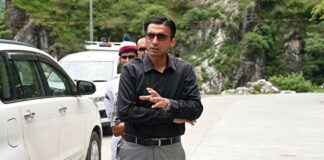 एटीएस कॉलोनी में आतंक का पर्याय बने बिल्डर पर जिला मजिस्ट्रेट का बड़ा एक्शन स्वतः संज्ञान लेकर गुंडा एक्ट में बुक कर किया जिला बदर