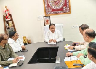 एनआईटी श्रीनगर के निर्माण कार्यों में लायें तेजीः डाॅ. धन सिंह रावत