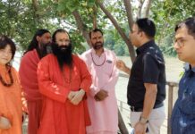 कुंभ-2027 की गूंज सीमाओं के पार: जापान से आए संतों ने देखा हरिद्वार का बदलता स्वरूप