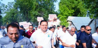 मुख्यमंत्री ने 12 वें अंतरराष्ट्रीय योग दिवस के उपलक्ष्य में आयोजित रन फॉर योगा कार्यक्रम में प्रतिभाग किया ।