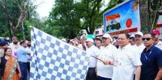 मुख्यमंत्री ने ‘रन फॉर कारगिल हीरोज’ मैराथॉन को दिखायी हरी झंडी