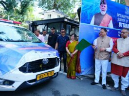 मुख्यमंत्री पुष्कर धामी ने GPS/GIS मैपिंग एवं तकनीकी सर्वेक्षण के लिए अभियान दल को किया फ्लैग ऑफ