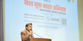 नशा मुक्त भारत अभियान के तहत यूपीईएस में छात्र-छात्राओं को नशे के दुष्प्रभावों के प्रति किया जागरूक