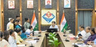 समाधान दिवस में 120 शिकायतें दर्ज, डीएम ने अधिकारियों को दिए त्वरित कार्रवाई के निर्देश