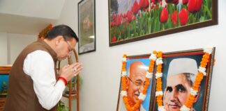 महात्मा गांधी एवं लाल बहादुर शास्त्री की जयंती पर मुख्यमंत्री ने किया भावपूर्ण स्मरण