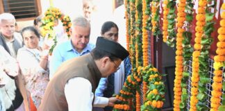मुख्यमंत्री ने उत्तराखण्ड राज्य आंदोलनकारी शहीदों को अर्पित की श्रद्धांजलि