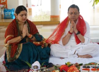 शारदीय नवरात्रि के प्रथम दिवस पर मुख्यमंत्री ने की पूजा-अर्चना, प्रदेशवासियों की सुख-समृद्धि की कामना