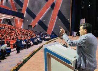 लिंगानुपात में संतुलन के लिए जरूरी है सामाजिक जागरूकता और बेटियों का सम्मानः डीएम
