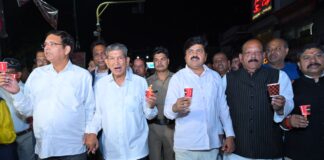 अंकिता भंडारी को न्याय दिलाने और दुष्यंत गौतम की सिक्किम के राज्यपाल पद पर नियुक्ति के विरोध में उत्तराखंड कांग्रेस का कैंडल मार्च